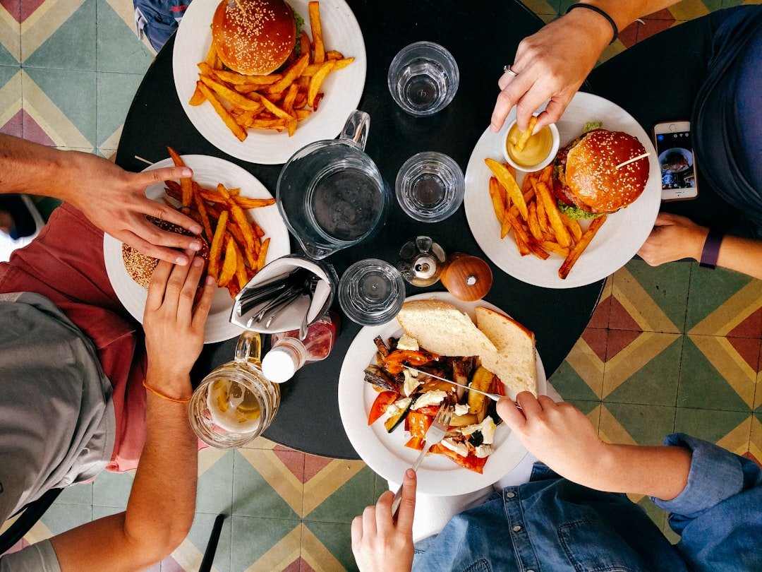 Eating out while cleansing guide